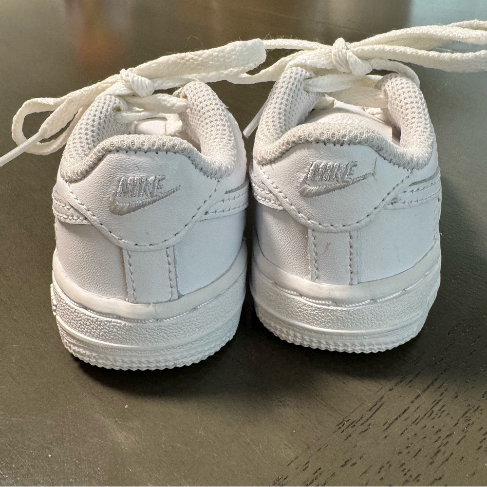 Toddler White Air force ones Size 4C - Picture 3 of 8